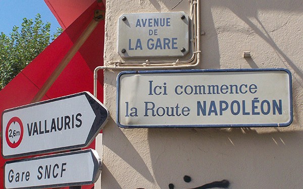 Route Napoleon 5 Frankrijk Elbe Golfe Juan Castellane Laffrey Grenoble Parijs Helena.jpg