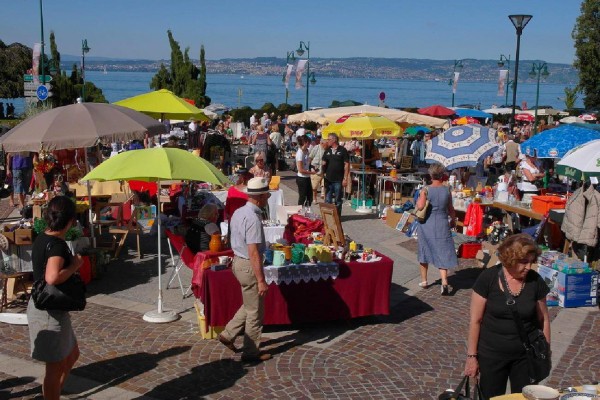 Portes du soleil markt 3 evian abondance la chapelle Frankrijk vakantie luxe appartement.jpg