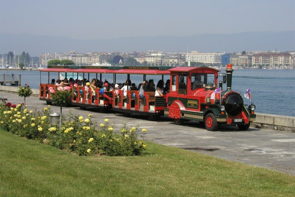 Geneve 9 Frankrijk zwitserland mini train vakantie alpen luxe appartement.jpg