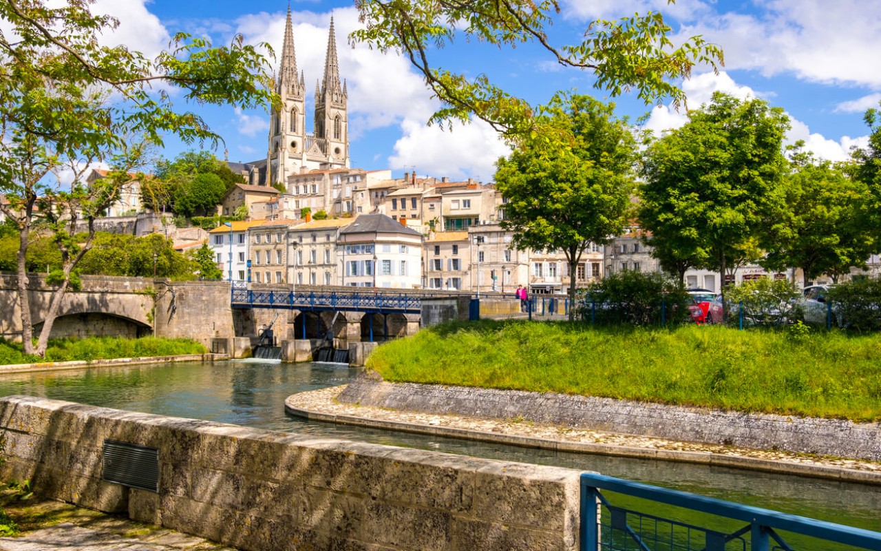 Niort Et La Legende Des Dragons De Bronze Niort Et La Legende Des Dragons De Bronze