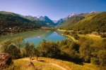 Pyreneeen B1 Pyrenees Oustal del Carlat recreatiemeer vakantiepark luxe wellness gite Frankrijk wand