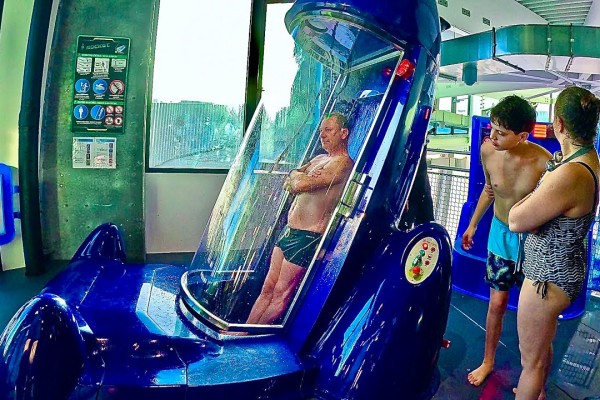 Aquascope 5 Poitiers vakantie Frankrijk Les Forges gezin kinderen waterpark bij Futuroscope glijbane