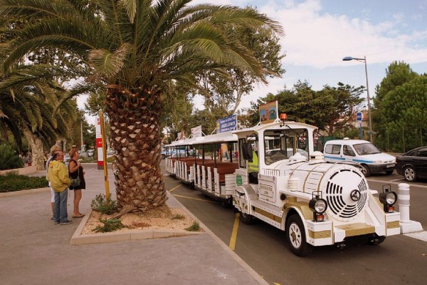 Middellandse zee B10 mediterranee Frankrijk vakantiehuis strand zee trein petit train languedoc cane