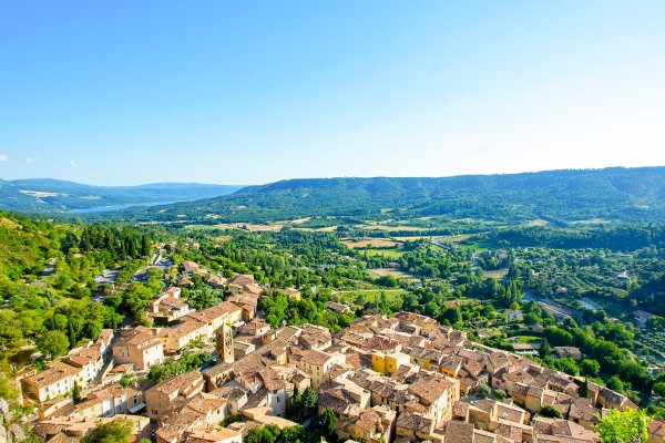 Moustiers Sainte Marie 3a gouden ster Frankrijk Provence vakantie plus beaux village faience.jpg