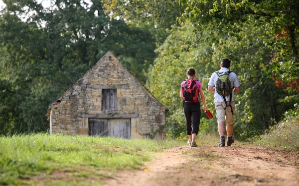 Gourdon 14 vakantie Dordogne Frankrijk Montmarsis vakantiepark zwembad restaurant animatie.jpg