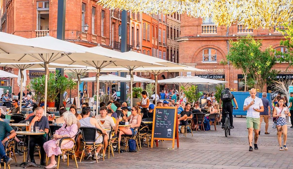 Frankrijk Toulouse 5 vakantie place terrasse luxe villa vakantiehuis bergen wandelen.jpg