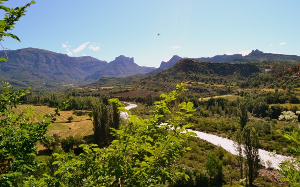 Pyreneeen 1 Frankrijk Ariege Languedoc wandelen vakantiepark luxe villa raften hond wifi.jpg