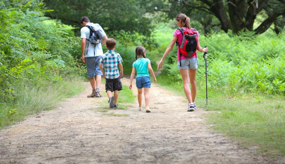 Wandelen 120 Frankrijk bergen natuur vakantie luxe villa gezin wandelschoenen wijngaard kust zee.jpg