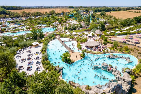 O'Gliss Park 19 Franktijk Vendee vakantie luxe villa poitou charentes forges zwembad.jpg