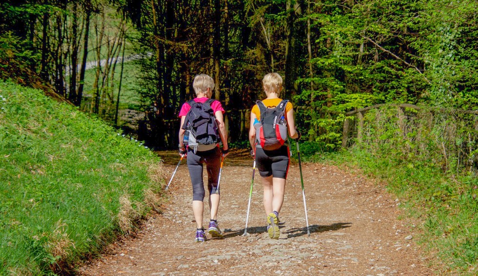Wandelen 203 Frankrijk bergen natuur vakantie luxe villa gezin wandelschoenen wijngaard kust zee.jpg