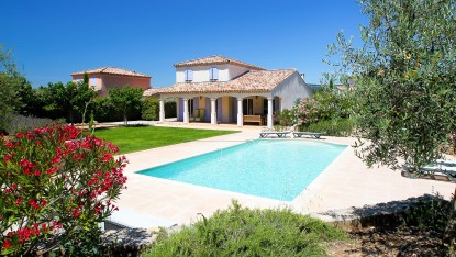 MZ7a1 Vallee de la Sainte Baume luxe villa prive zwembad Provence Frankrijk Middellandse zee strand.