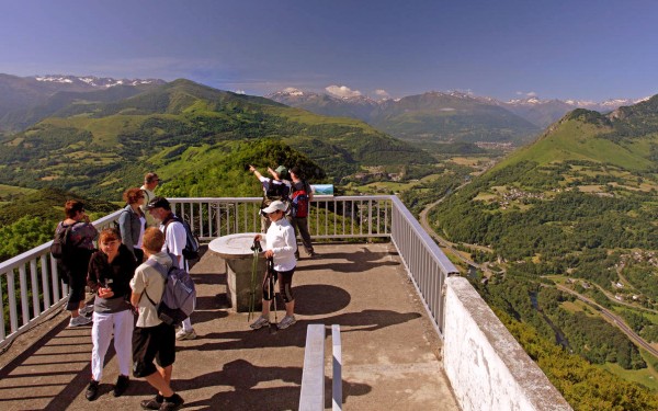 Pyreneeen B17 Pyrenees Oustal del Carlat uitzicht schitterend  recreatiemeer vakantiepark luxe welln