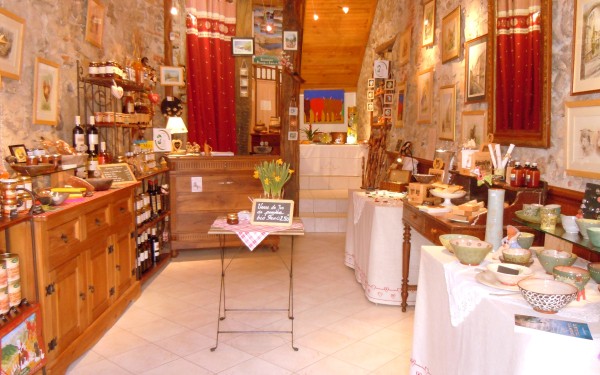 St. Lizier Girons 3 Frankrijk ariege midi shop winkel boetiek vakantievilla huis park luxe zwembad t