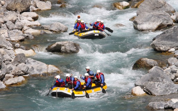 Raften 2 Dranse rivier Frankrijk Geneve Portes du soleil vakantie rafting.jpg