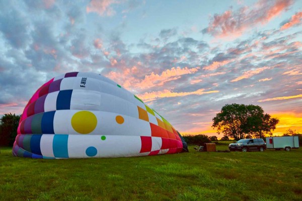 Ballonvaart 9a Poitou Charentes Frankrijk vakantie marais poitevin rochelle forges.jpg