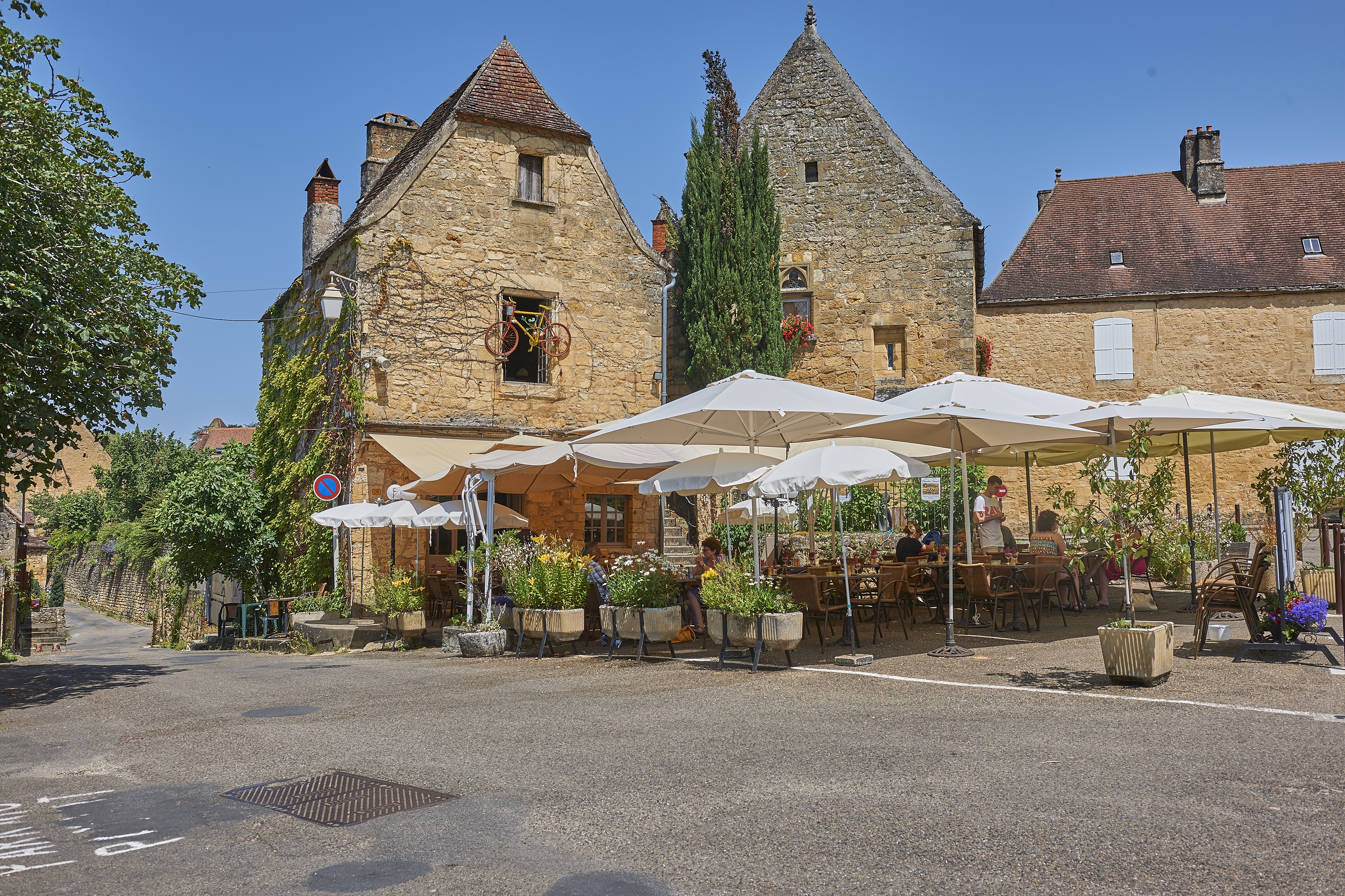 Domme village touristique de Dordogne Parcs de vacances