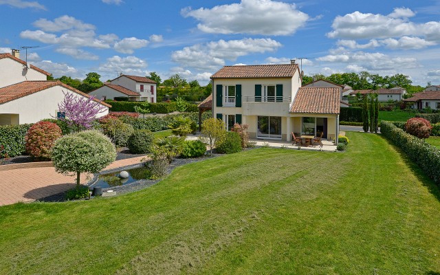 Aveneau 46 4SS Golf des Forges villapark luxe vakantiehuizen zwembad verwarmd nederlands Charentes.j