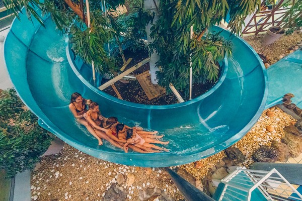 Antilles Jonzac 16 waterpark zwembad wellness tijdens vakantie in Frankrijk.jpg