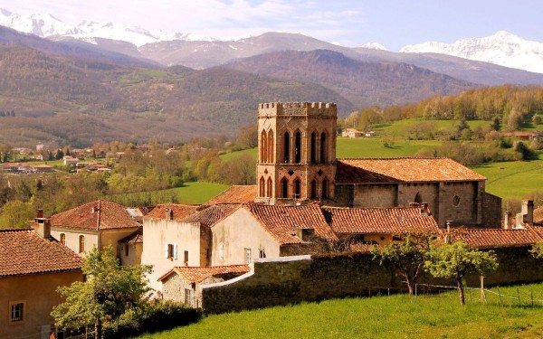 St. Lizier Girons 4 Frankrijk ariege midi vakantievilla huis park luxe zwembad toerisme gite langued