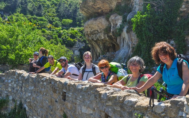 Wandelen 109S Frankrijk bergen natuur vakantie luxe villa gezin wandelschoenen wijngaard kust zee.jp