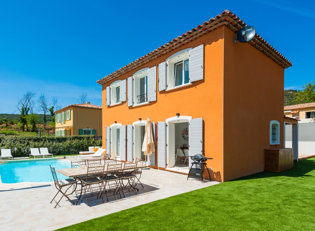 Salernes B2 Frankrijk luxe villa prive zwembad Var Provence vert golf.jpg