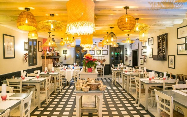 Chateau de Salles restaurant 7 Frankrijk aquitaine kust arcachon vakantiepark luxe villa kinderen la