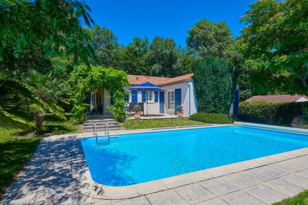 Vigeliere 3 2SS Forges Frankrijk luxe vakantiehuis villa privezwembad poitou charentes.jpg