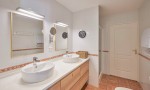 Forges 9 Vieille Vigne zwembad luxe villa vakantiehuis park Frankrijk Poitou Charentes.jpg