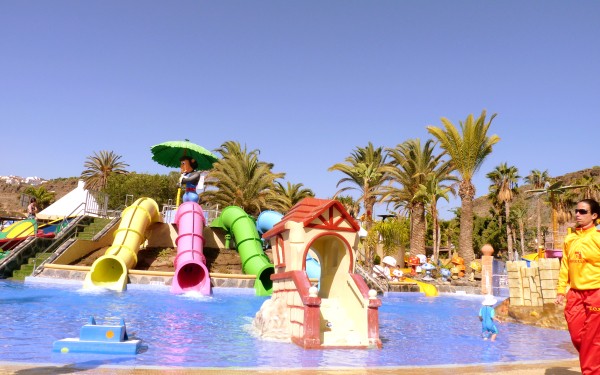 Aquaparc 7 aquapark Frankrijk Languedoc perpignan cyprien vakantiepark comfort kust beach strand lux