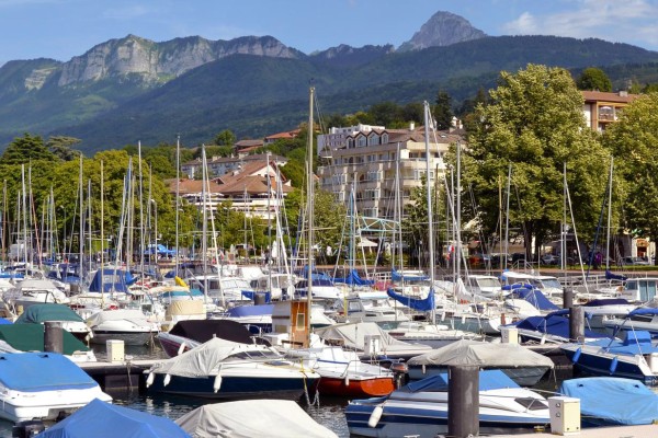 Evian les bains 17 Frankrijk meer geneve portes du soleil vakantie abondance.jpg
