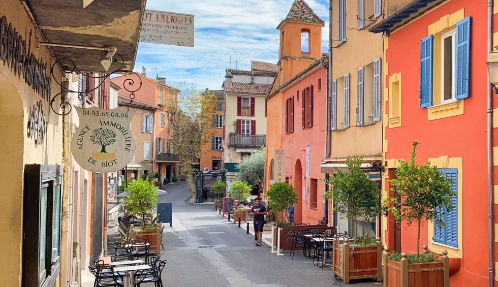 Dorpen Provence 2 Vakantie Frankrijk Cote d Azur toeristische dorpjes Biot.jpg