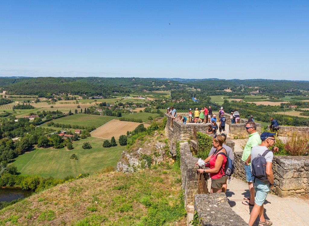 Domme 1a bastide Dordogne Frankrijk train vakantie uitzicht toerisme.jpg