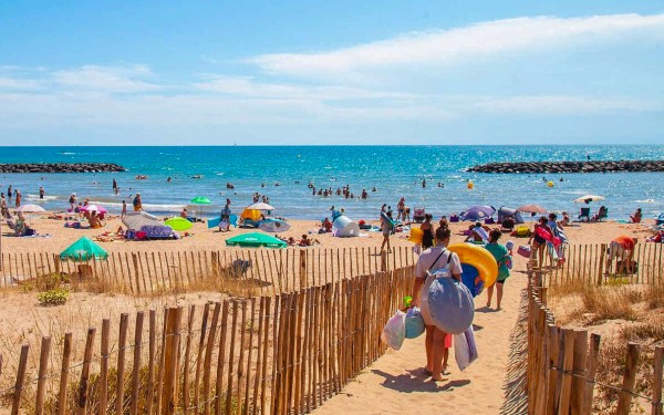 Middellandse zee C 2b Frankrijk  Languedoc luxe villa vakantiehuis strand zee animatie Espinet Quill