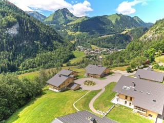 AlpChalets 8 zomer vakantie Frankrijk Alpen Portes du Soleil appartementen zwembad vallei Abondance.
