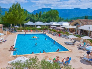 Espinet zwembad 1a2 Frankrijk vakantiepark Languedoc gezinnen pyreneeen wandelen carcassonne.jpg