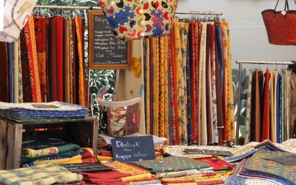 Markt 7 marche Frankrijk vakantiepark brocante fruit dordogne provence franse sfeer toerisme tourism