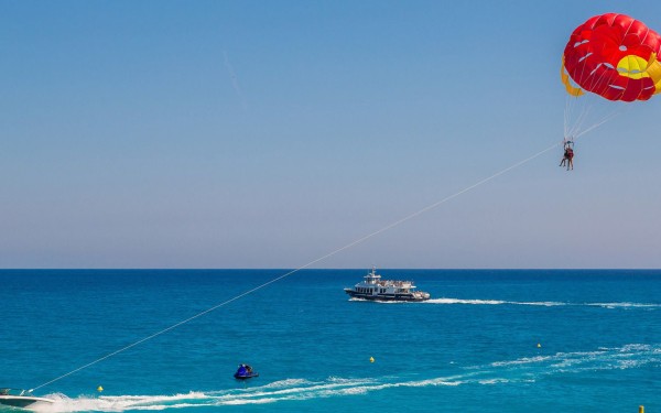 Parasailing 6 Frankrijk Provence Languedoc watersport vakantie Middellandse zee Argeles Frejus Bando