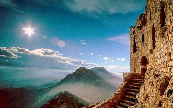 Katharen 2b chateau pays cathare puilaurens montsegur vakantiehuis Frankrijk aude villa.jpg