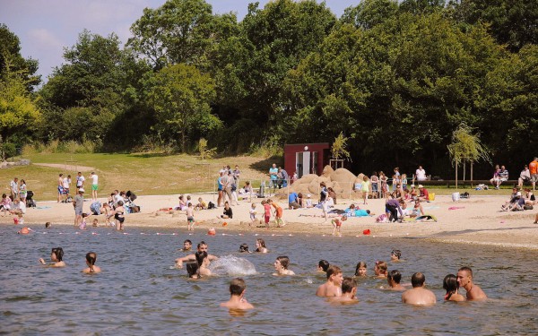 Lac de loisir 2 Frankrijk recreatiemeer poitou charente kust strand water vakantiehuis luxe park.jpg