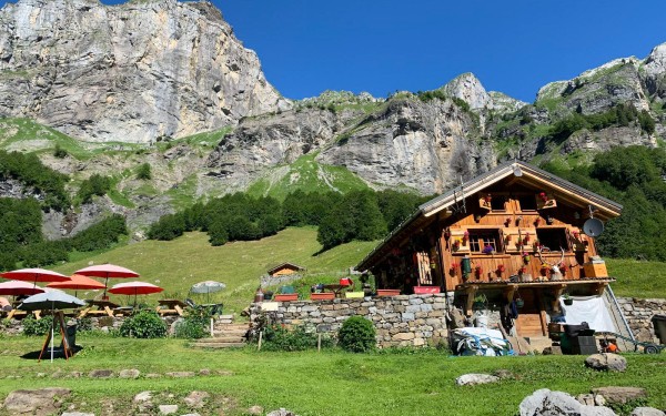 Sixt fer a cheval 6 cascade rouget haute savoie cirque sixt passy natuur vakantie abondance luxe.jpg
