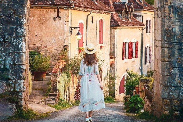 Saint Cirq Lapopie 13 plus beaux village frankrijk dordogne luxe vakantiepark.jpg
