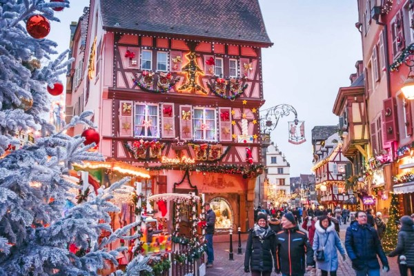 Winter Frankrijk 3 kerst markt sneeuw gezin genieten vakantie oud en nieuw sfeer.jpg