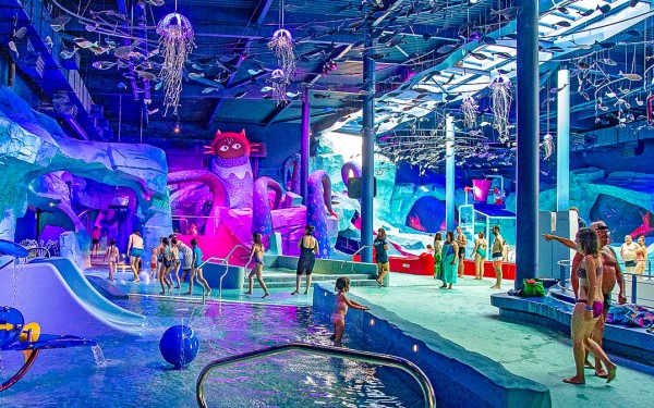 Aquascope 12 Poitiers vakantie Frankrijk Les Forges gezin kinderen waterpark bij Futuroscope glijban