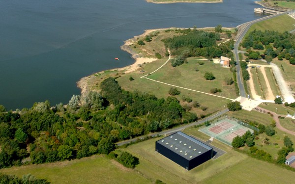 Lac Cebron 1 vakantie les Forges Frankrijk deux sevres poitou charentes gezin kinderen waterattracti