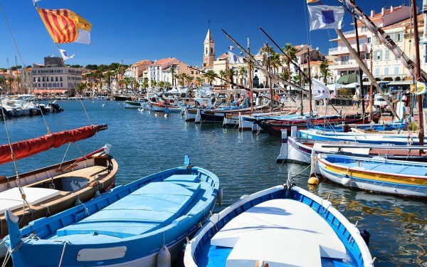 Sanary sur mer 8 Provence zuid Frankrijk vakantie luxe villa toerisme Middellandse zee haven.jpg