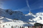 Oustal del Carlat Pyreneeen wintersport skilift en snowboarden vanaf pistes.jpg