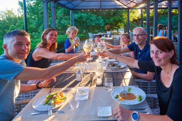 Restaurant 12 Village des Cigales Mauroux Dordogne Frankrijk vakantiehuis.jpg