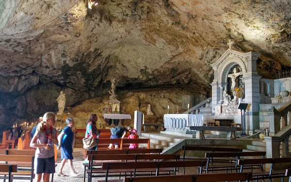 Massif Ste. Baume 4 vakantie Provence Frankrijk wandelen.jpg