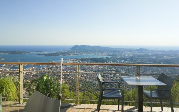 Kabelbaan 17 telepherique Toulon Provence Frankrijk vakantie mont faron middellandse zee luxe villa