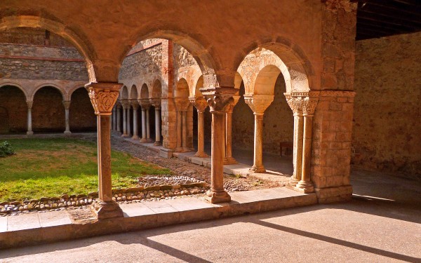 St. Lizier Girons 5 Frankrijk ariege kerk cultuur midi vakantievilla huis park luxe abdij zwembad to